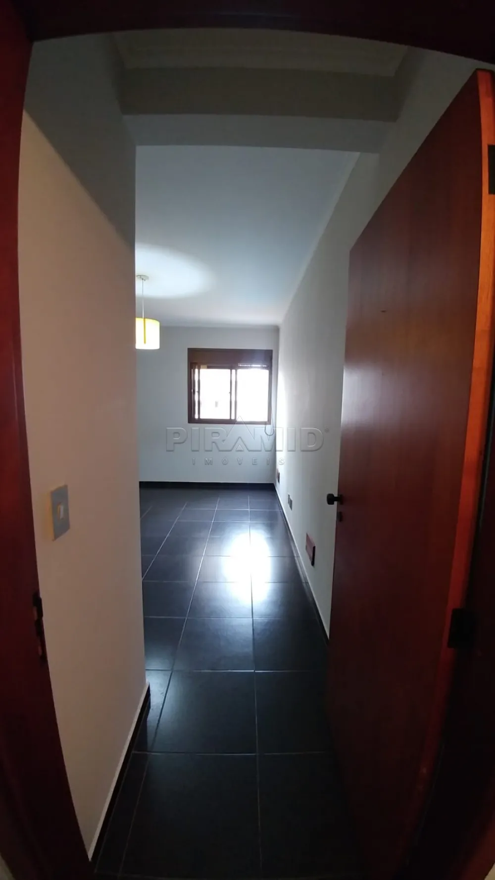 Alugar Apartamento / Padr&atilde;o em Ribeir&atilde;o Preto R$ 1.300,00 - Foto 16