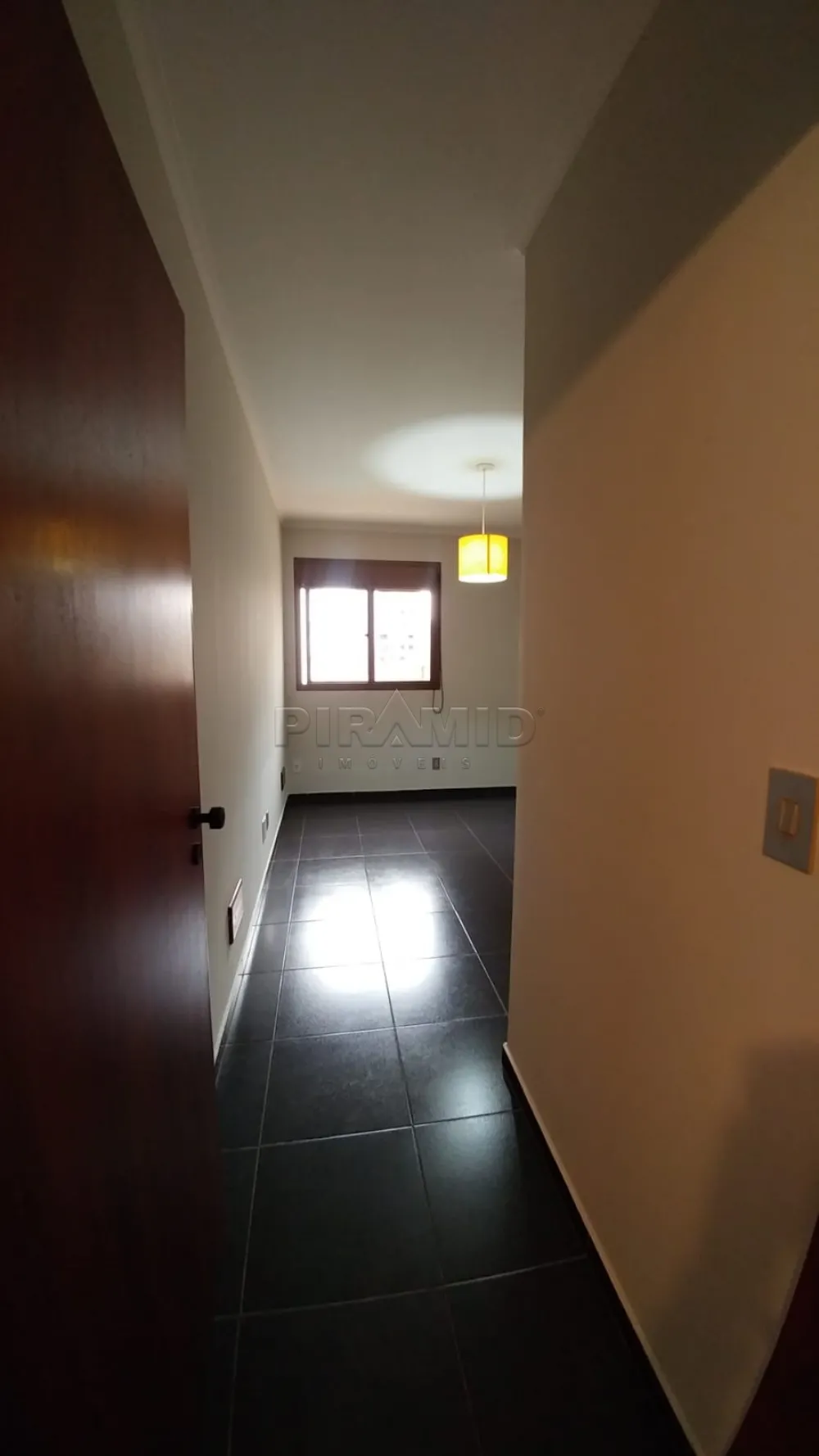 Alugar Apartamento / Padr&atilde;o em Ribeir&atilde;o Preto R$ 1.300,00 - Foto 17