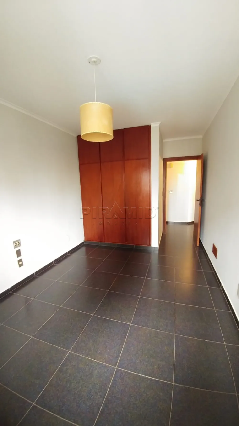 Alugar Apartamento / Padr&atilde;o em Ribeir&atilde;o Preto R$ 1.300,00 - Foto 20