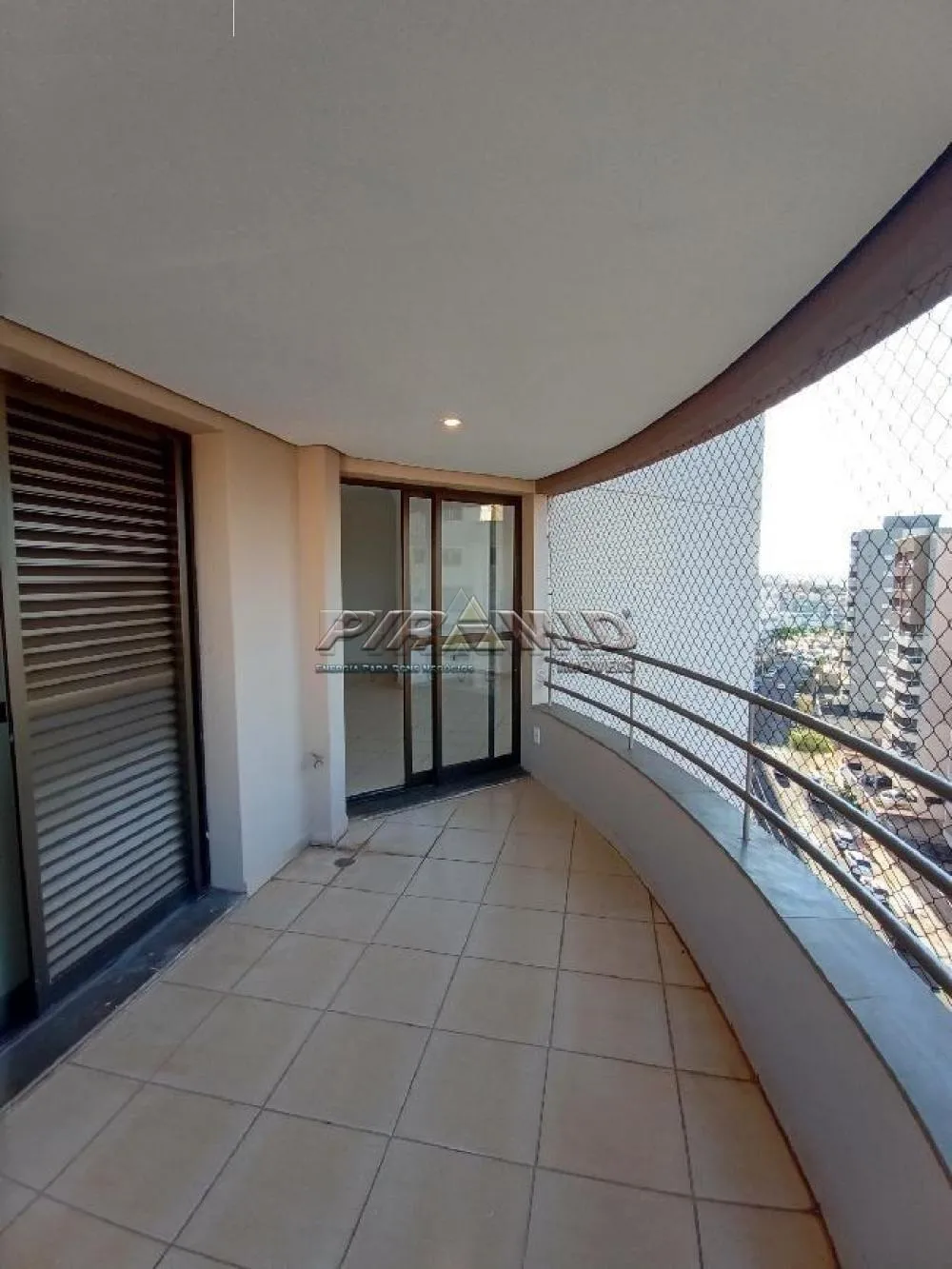 Alugar Apartamento / Padr&atilde;o em Ribeir&atilde;o Preto R$ 1.800,00 - Foto 3