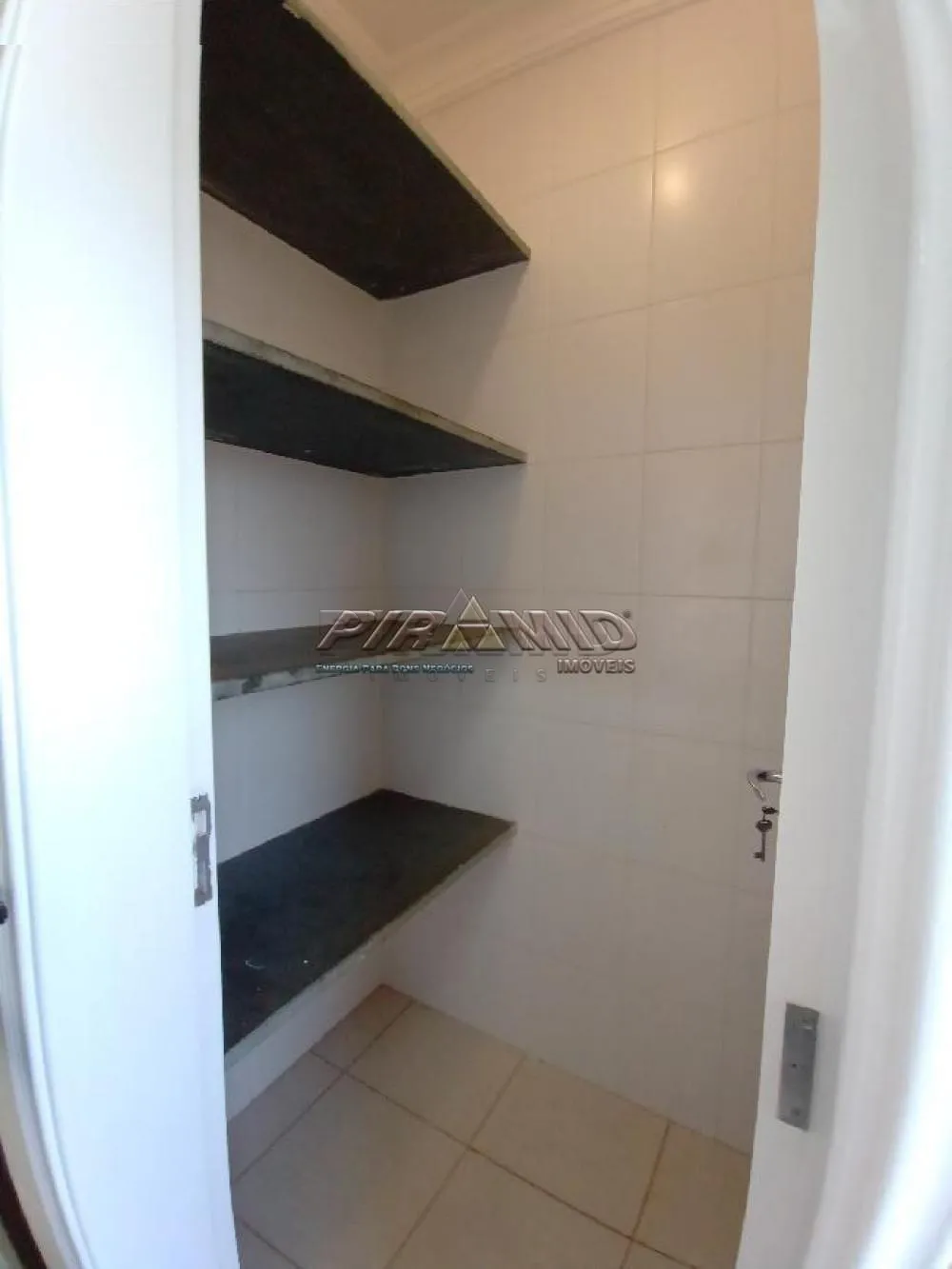 Alugar Apartamento / Padr&atilde;o em Ribeir&atilde;o Preto R$ 1.800,00 - Foto 23