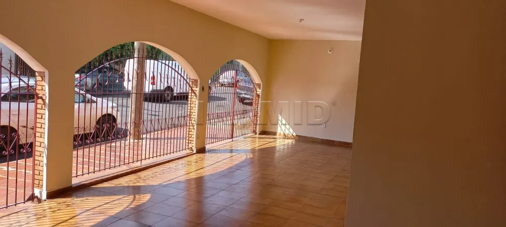 Alugar Casa / Padr&atilde;o em Ribeir&atilde;o Preto R$ 1.300,00 - Foto 1