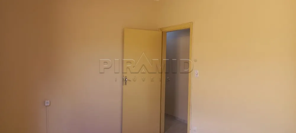 Alugar Casa / Padr&atilde;o em Ribeir&atilde;o Preto R$ 1.300,00 - Foto 5