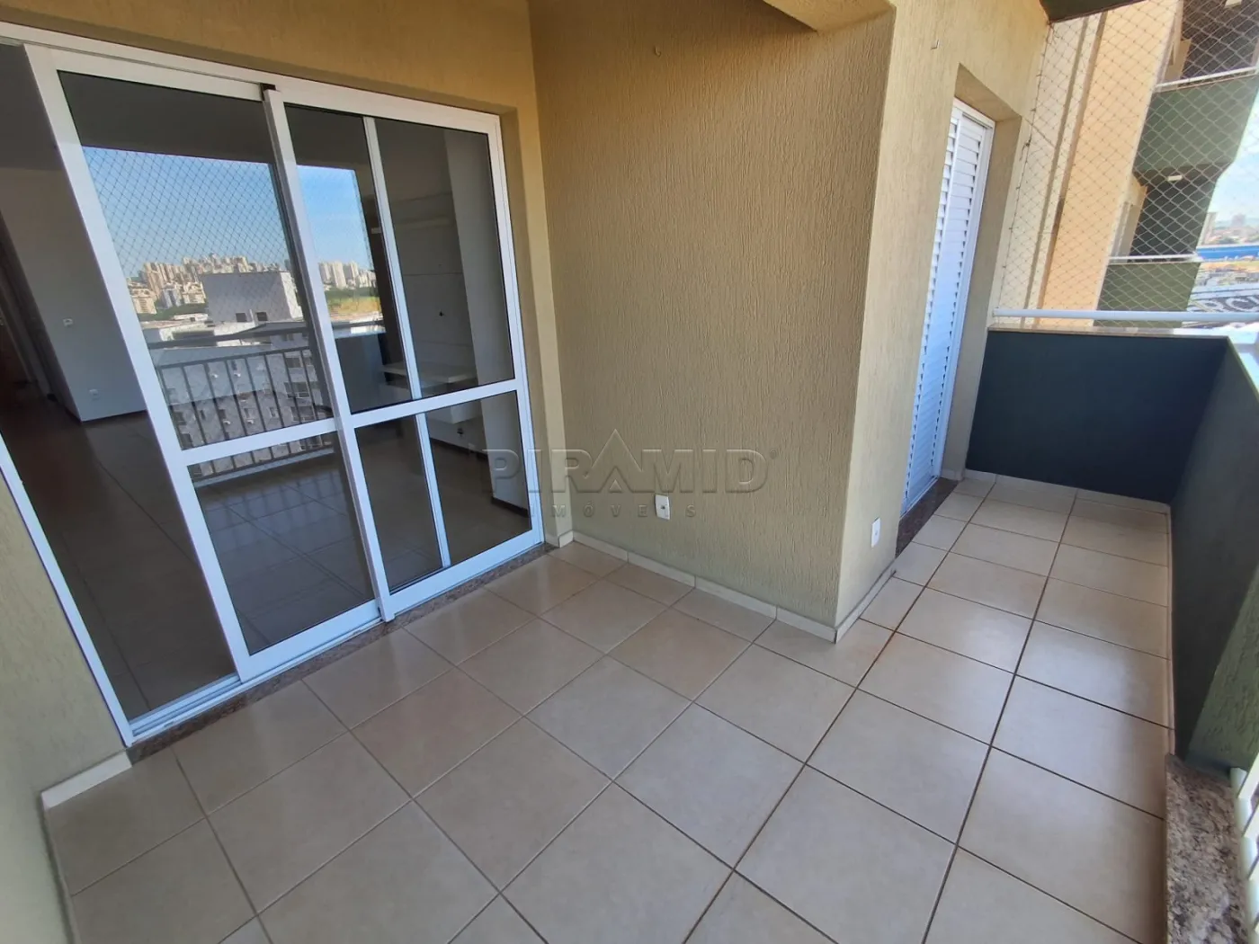 Alugar Apartamento / Padr&atilde;o em Ribeir&atilde;o Preto R$ 2.400,00 - Foto 4