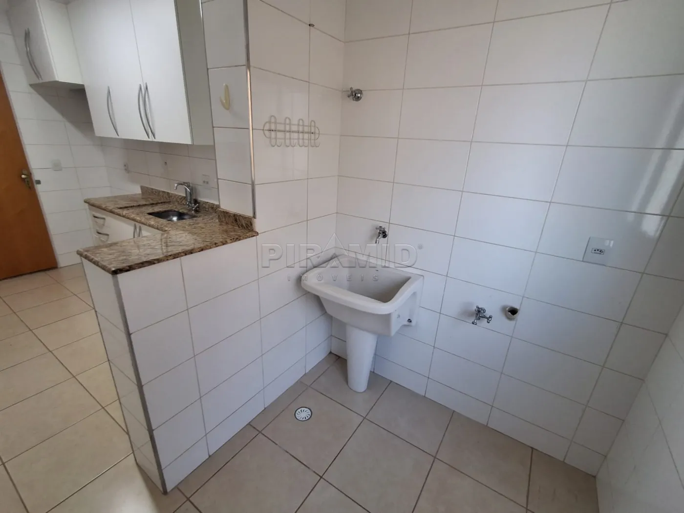 Alugar Apartamento / Padr&atilde;o em Ribeir&atilde;o Preto R$ 2.400,00 - Foto 15