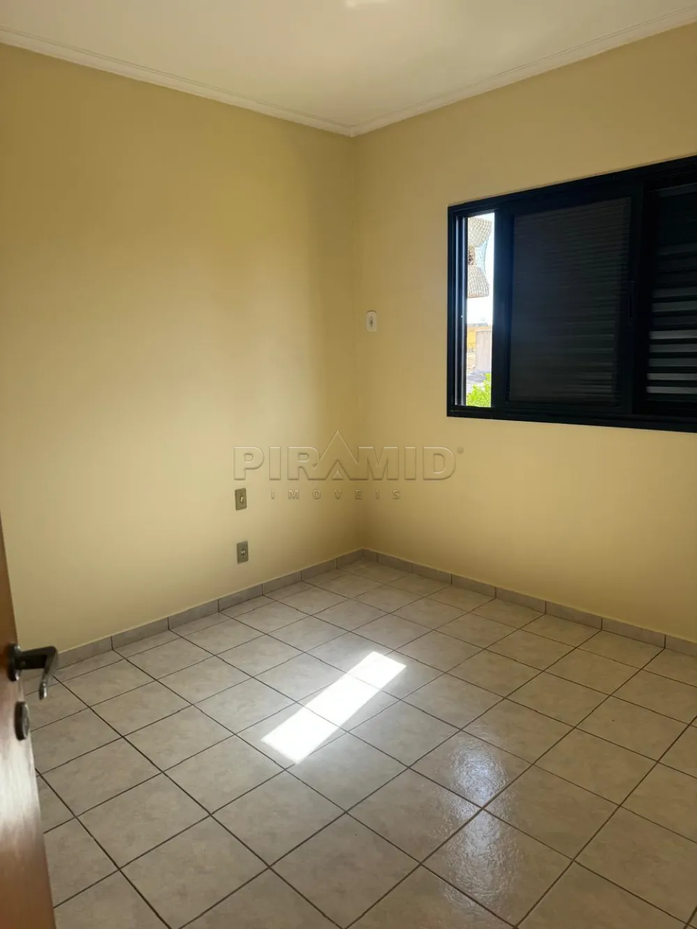 Alugar Apartamento / Padr&atilde;o em Ribeir&atilde;o Preto R$ 1.300,00 - Foto 10