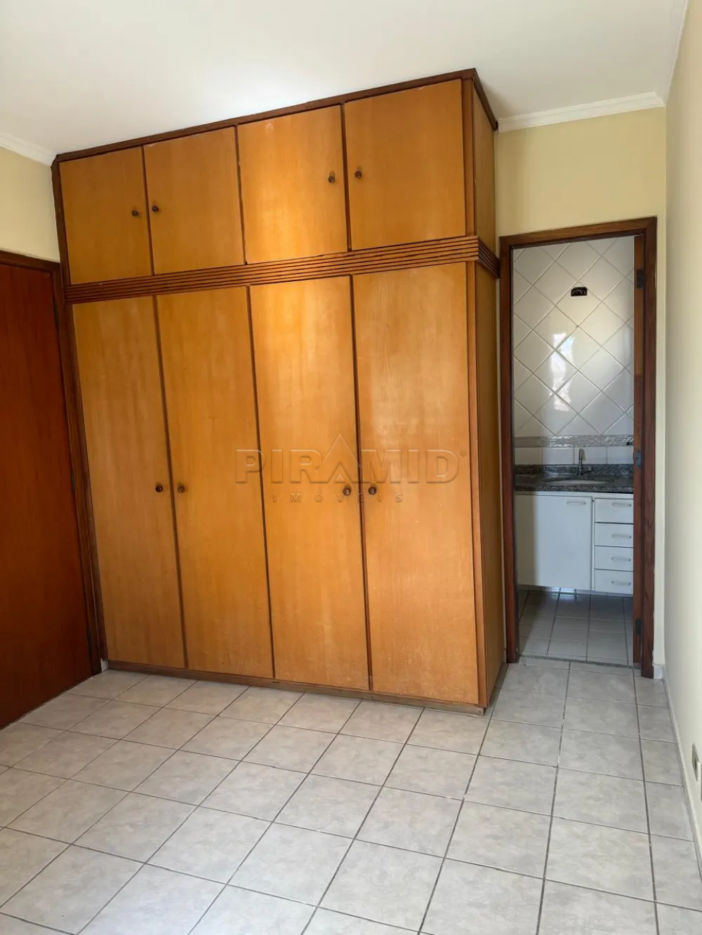 Alugar Apartamento / Padr&atilde;o em Ribeir&atilde;o Preto R$ 1.300,00 - Foto 11