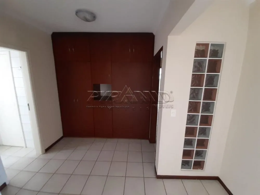 Alugar Apartamento / Padr&atilde;o em Ribeir&atilde;o Preto R$ 1.700,00 - Foto 4