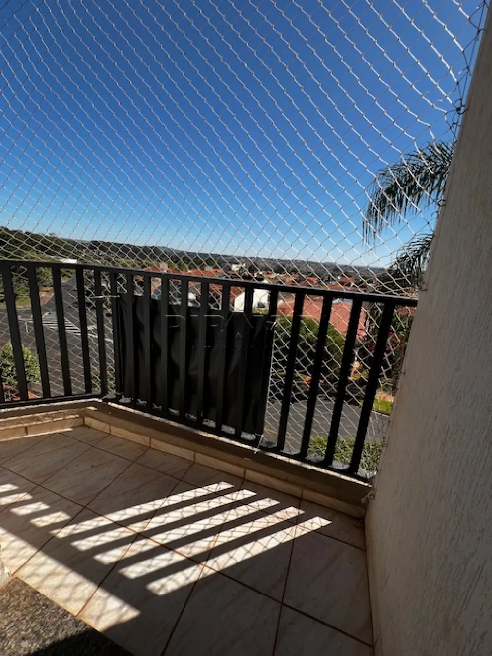 Alugar Apartamento / Padr&atilde;o em Ribeir&atilde;o Preto R$ 1.150,00 - Foto 4