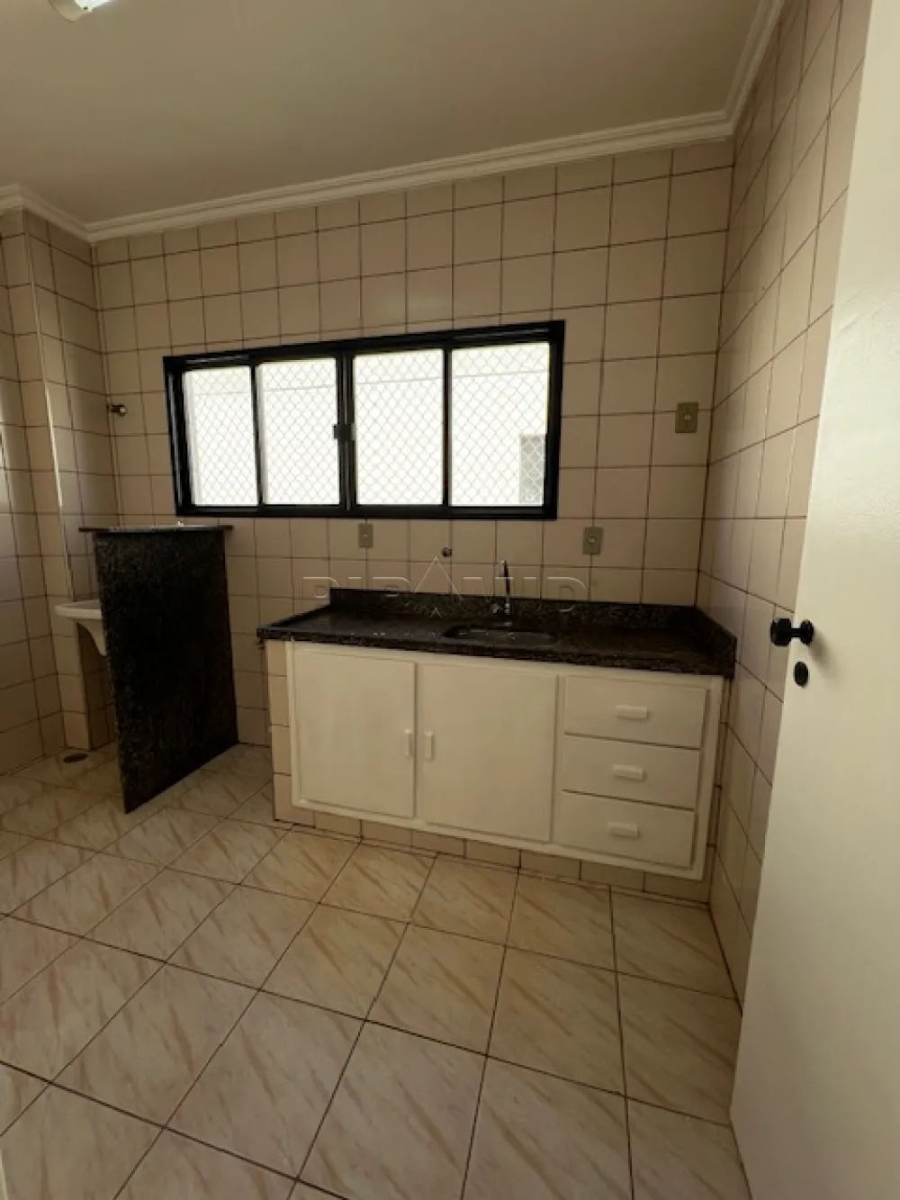 Alugar Apartamento / Padr&atilde;o em Ribeir&atilde;o Preto R$ 1.150,00 - Foto 9