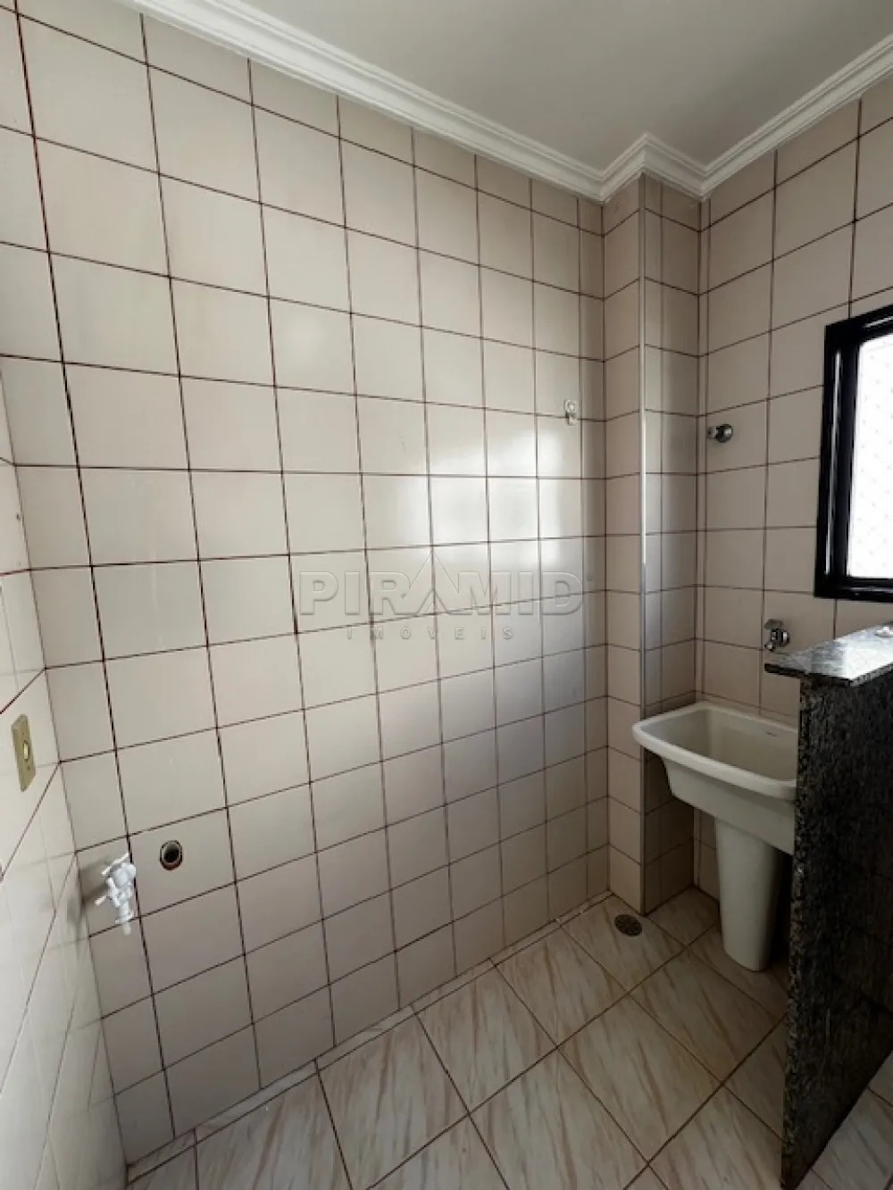 Alugar Apartamento / Padr&atilde;o em Ribeir&atilde;o Preto R$ 1.150,00 - Foto 11