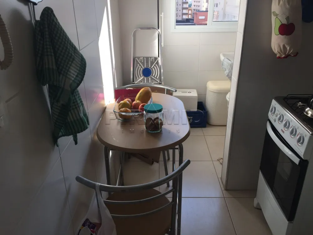 Alugar Apartamento / Padr&atilde;o em Ribeir&atilde;o Preto R$ 1.100,00 - Foto 7