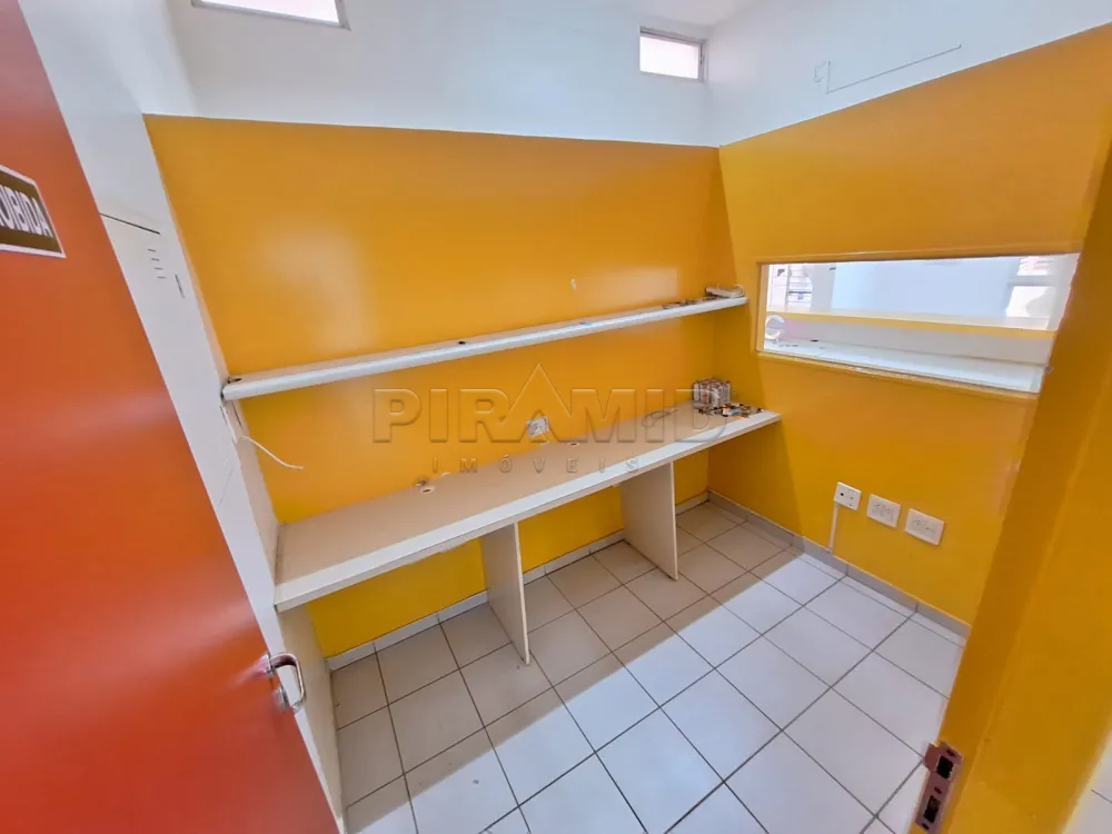 Alugar Casa / Padr&atilde;o em Ribeir&atilde;o Preto R$ 18.000,00 - Foto 8