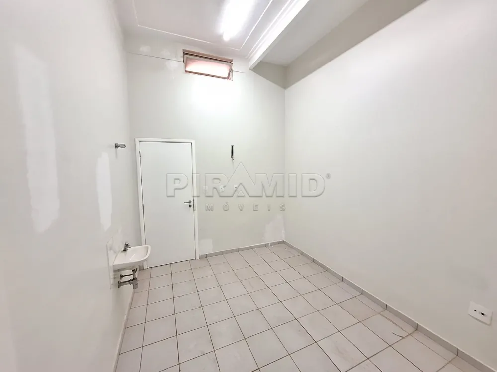 Alugar Casa / Padr&atilde;o em Ribeir&atilde;o Preto R$ 18.000,00 - Foto 17