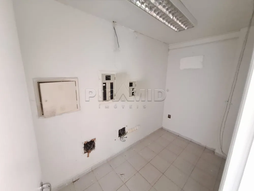 Alugar Casa / Padr&atilde;o em Ribeir&atilde;o Preto R$ 18.000,00 - Foto 38