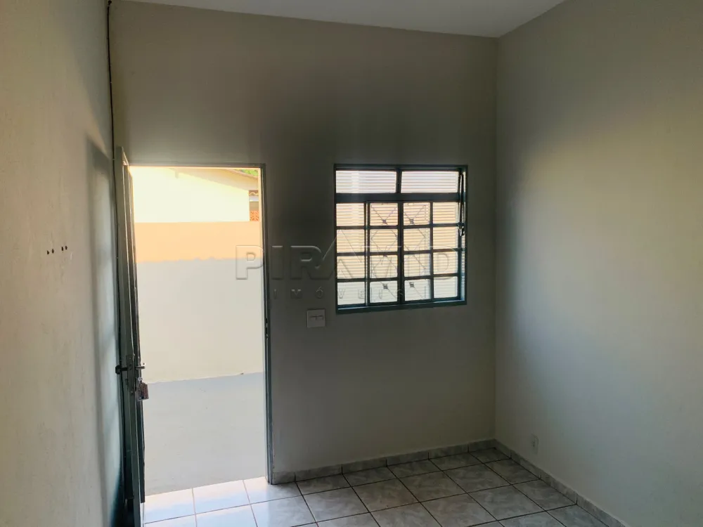 Alugar Casa / Padr&atilde;o em Ribeir&atilde;o Preto R$ 800,00 - Foto 3