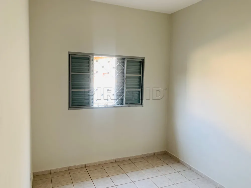 Alugar Casa / Padr&atilde;o em Ribeir&atilde;o Preto R$ 800,00 - Foto 4