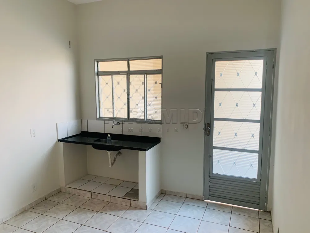 Alugar Casa / Padr&atilde;o em Ribeir&atilde;o Preto R$ 800,00 - Foto 7