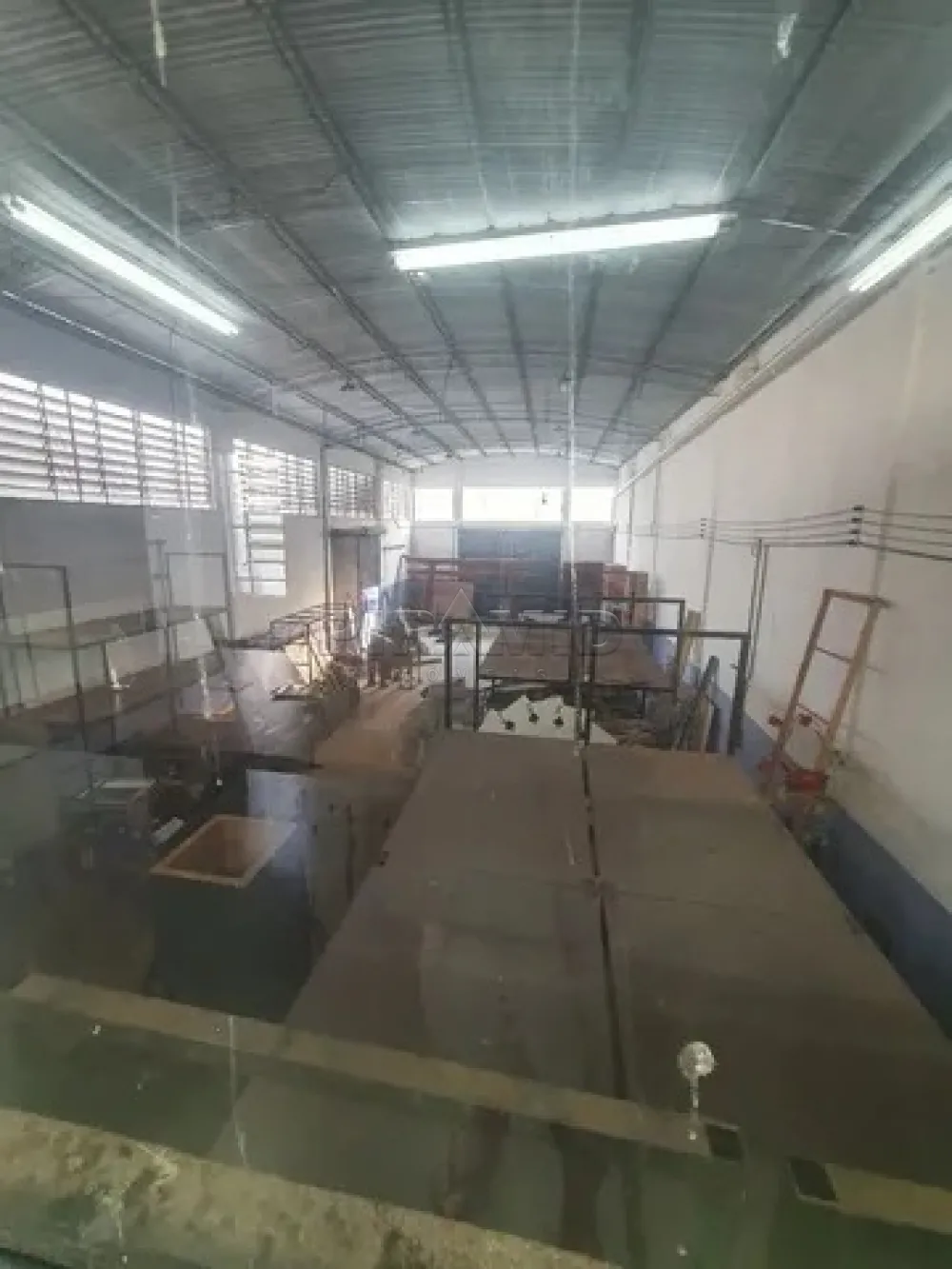 Alugar Comercial / Galp&atilde;o  Barrac&atilde;o em Ribeir&atilde;o Preto R$ 6.000,00 - Foto 1