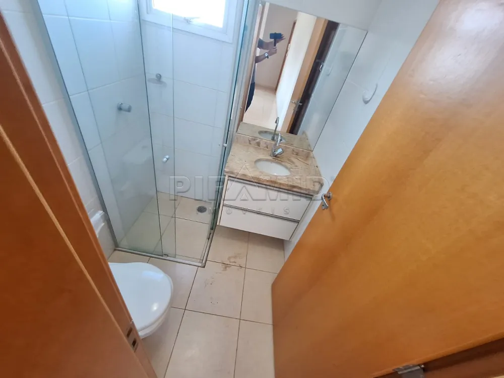 Alugar Apartamento / Padr&atilde;o em Ribeir&atilde;o Preto R$ 1.300,00 - Foto 3