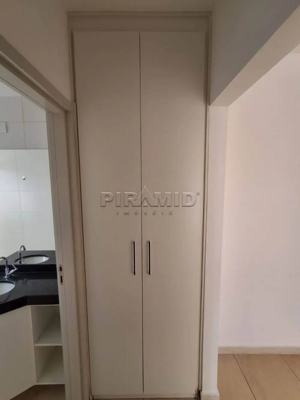 Alugar Apartamento / Padr&atilde;o em Ribeir&atilde;o Preto R$ 1.400,00 - Foto 8