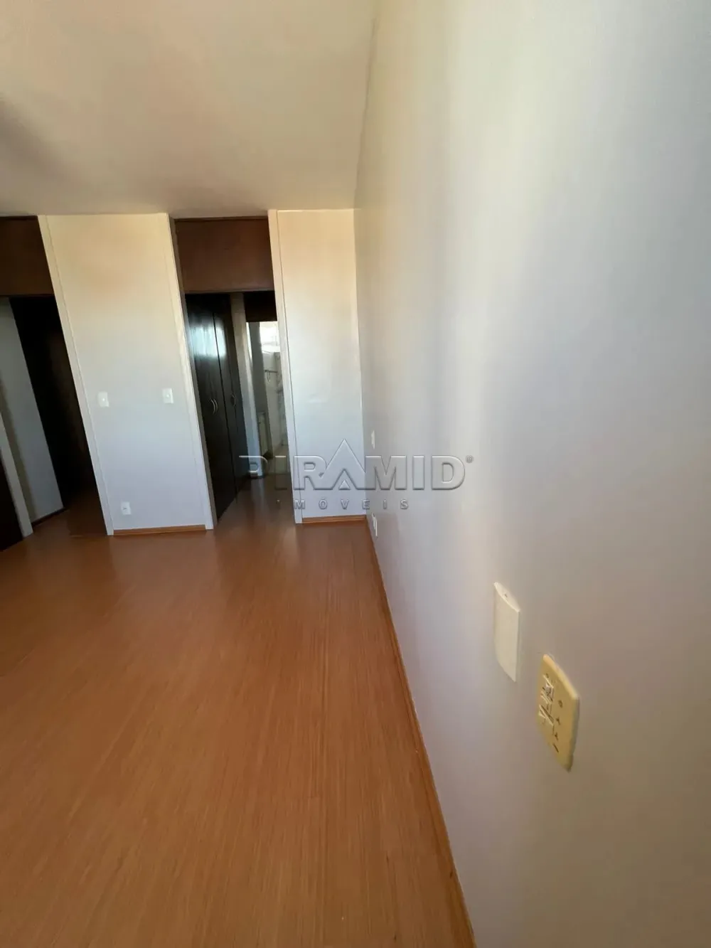 Alugar Apartamento / Padr&atilde;o em Ribeir&atilde;o Preto R$ 1.700,00 - Foto 11