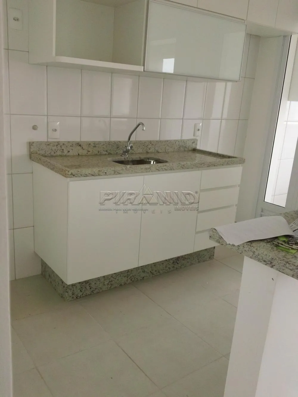 Alugar Apartamento / Padr&atilde;o em Ribeir&atilde;o Preto R$ 1.350,00 - Foto 10
