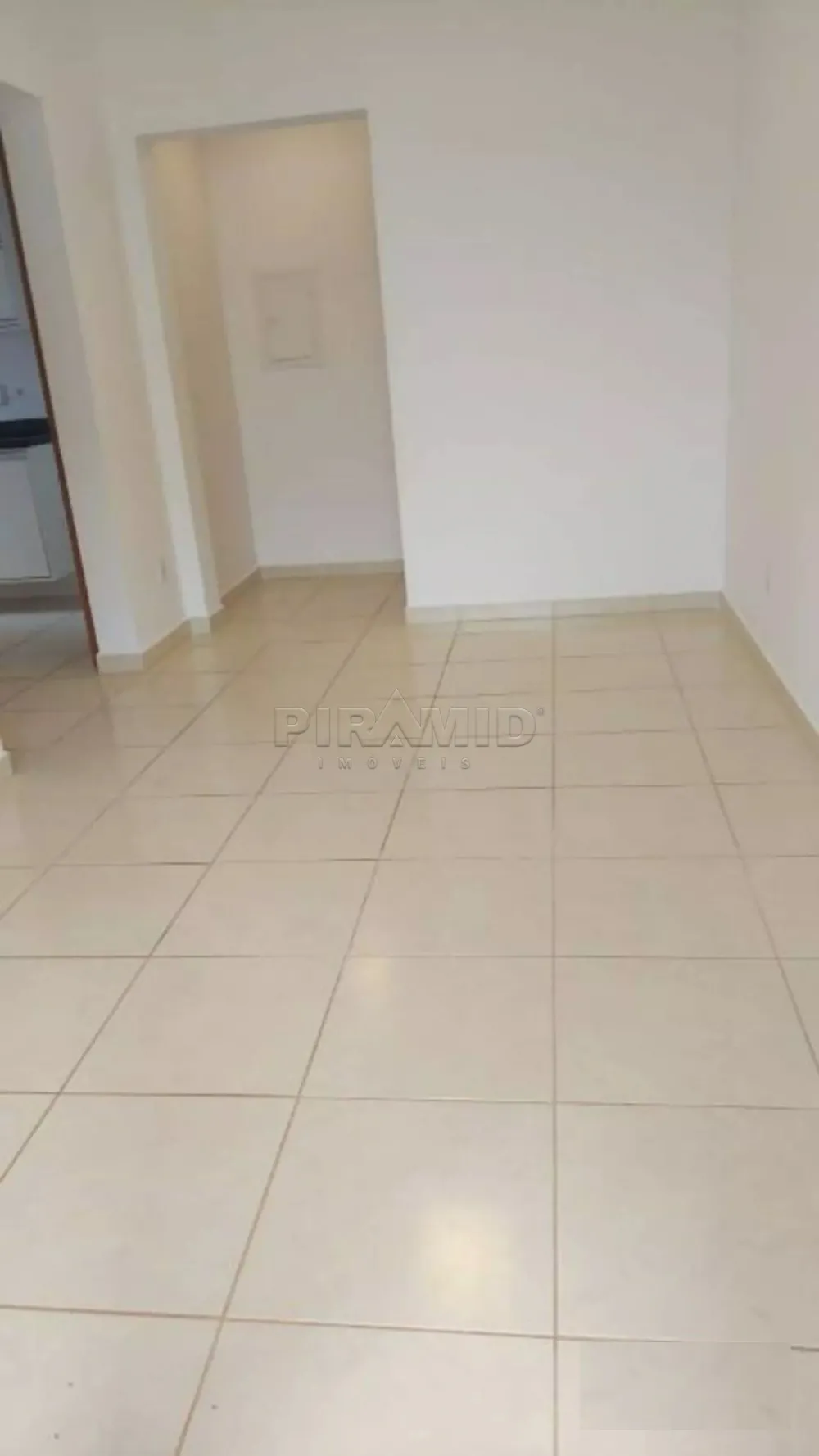Alugar Apartamento / Padr&atilde;o em Ribeir&atilde;o Preto R$ 1.350,00 - Foto 3
