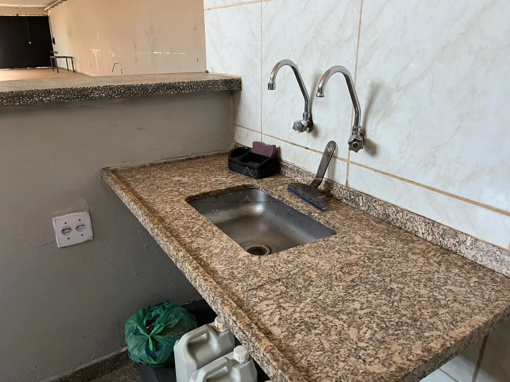 Alugar Comercial / Sal&atilde;o em Ribeir&atilde;o Preto R$ 3.500,00 - Foto 9