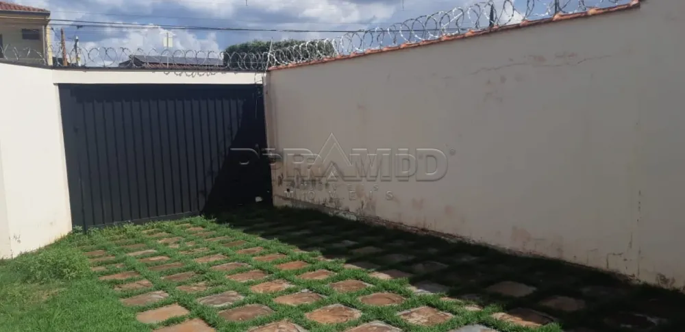 Alugar Casa / Padr&atilde;o em Ribeir&atilde;o Preto R$ 1.700,00 - Foto 1