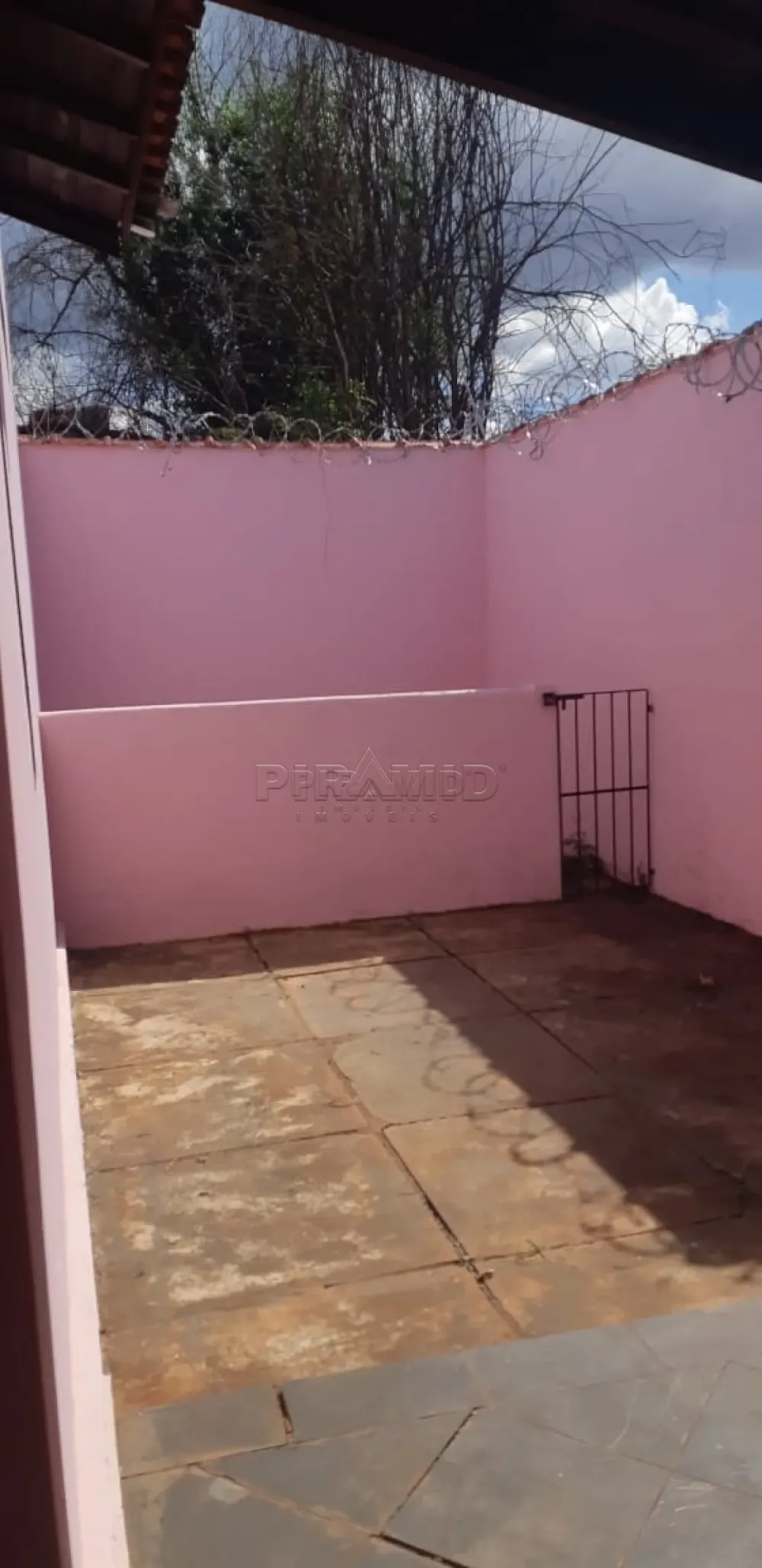 Alugar Casa / Padr&atilde;o em Ribeir&atilde;o Preto R$ 1.700,00 - Foto 15