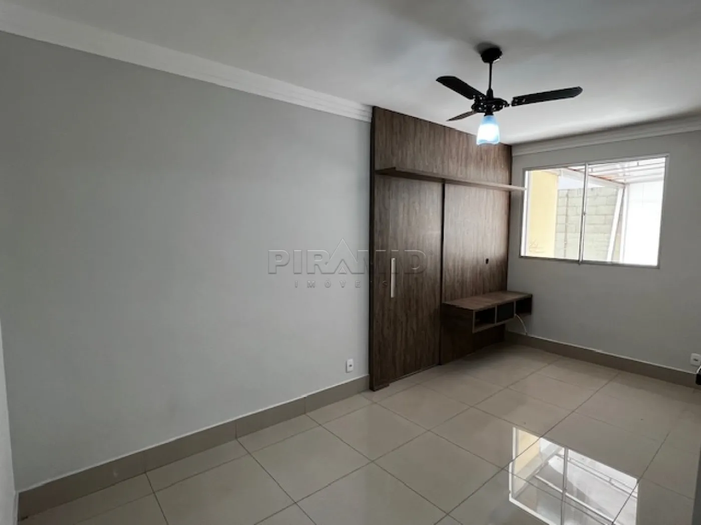 Alugar Apartamento / Padr&atilde;o em Ribeir&atilde;o Preto R$ 1.450,00 - Foto 1
