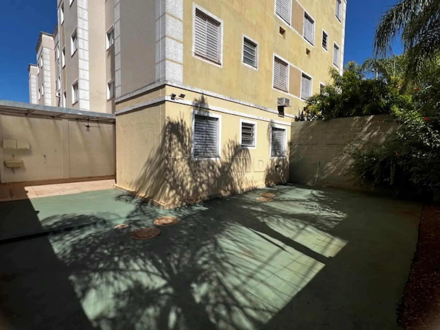 Alugar Apartamento / Padr&atilde;o em Ribeir&atilde;o Preto R$ 1.450,00 - Foto 17