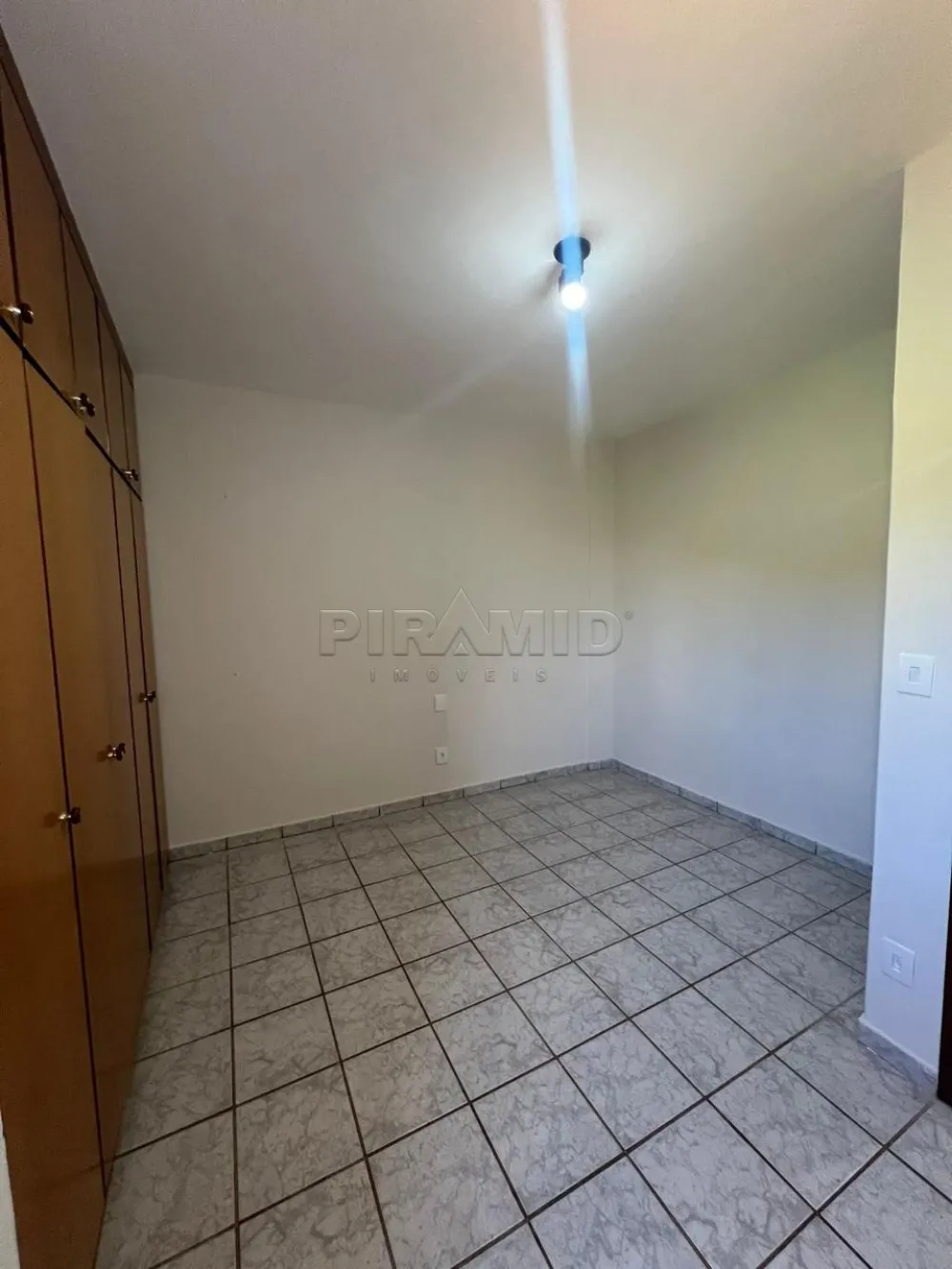 Alugar Apartamento / Padr&atilde;o em Ribeir&atilde;o Preto R$ 850,00 - Foto 9
