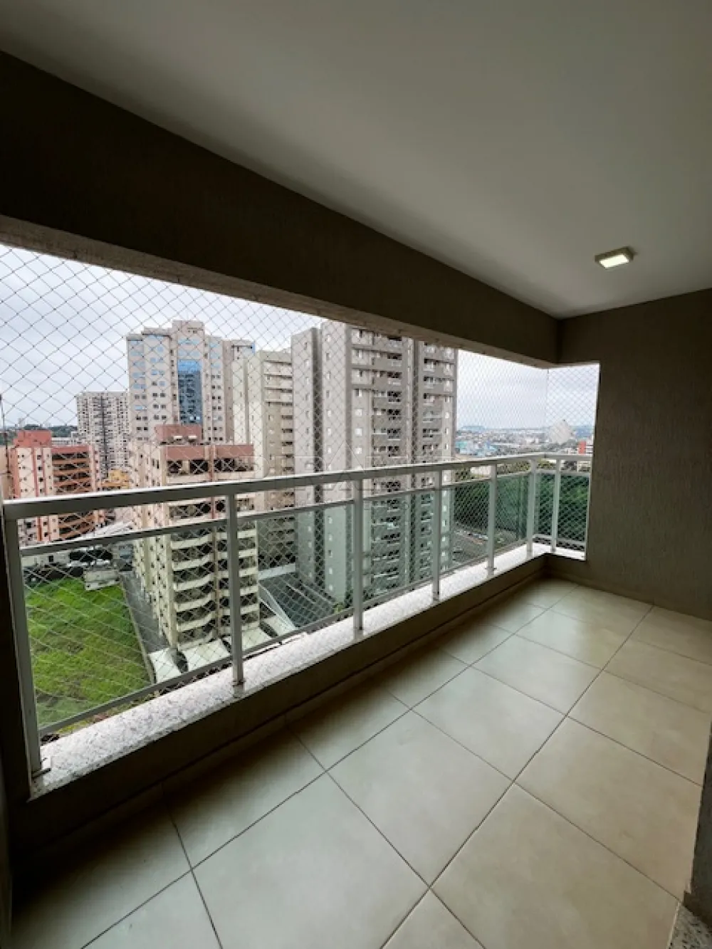 Alugar Apartamento / Padr&atilde;o em Ribeir&atilde;o Preto R$ 3.500,00 - Foto 4