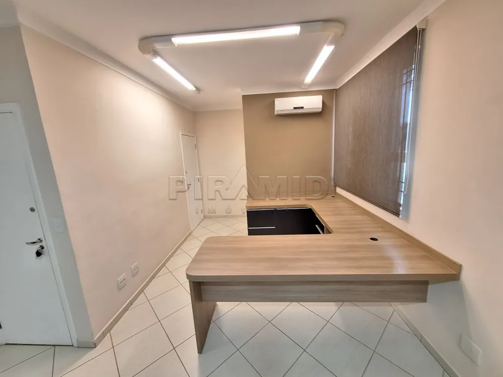 Alugar Comercial / Sala em Ribeir&atilde;o Preto R$ 1.800,00 - Foto 3