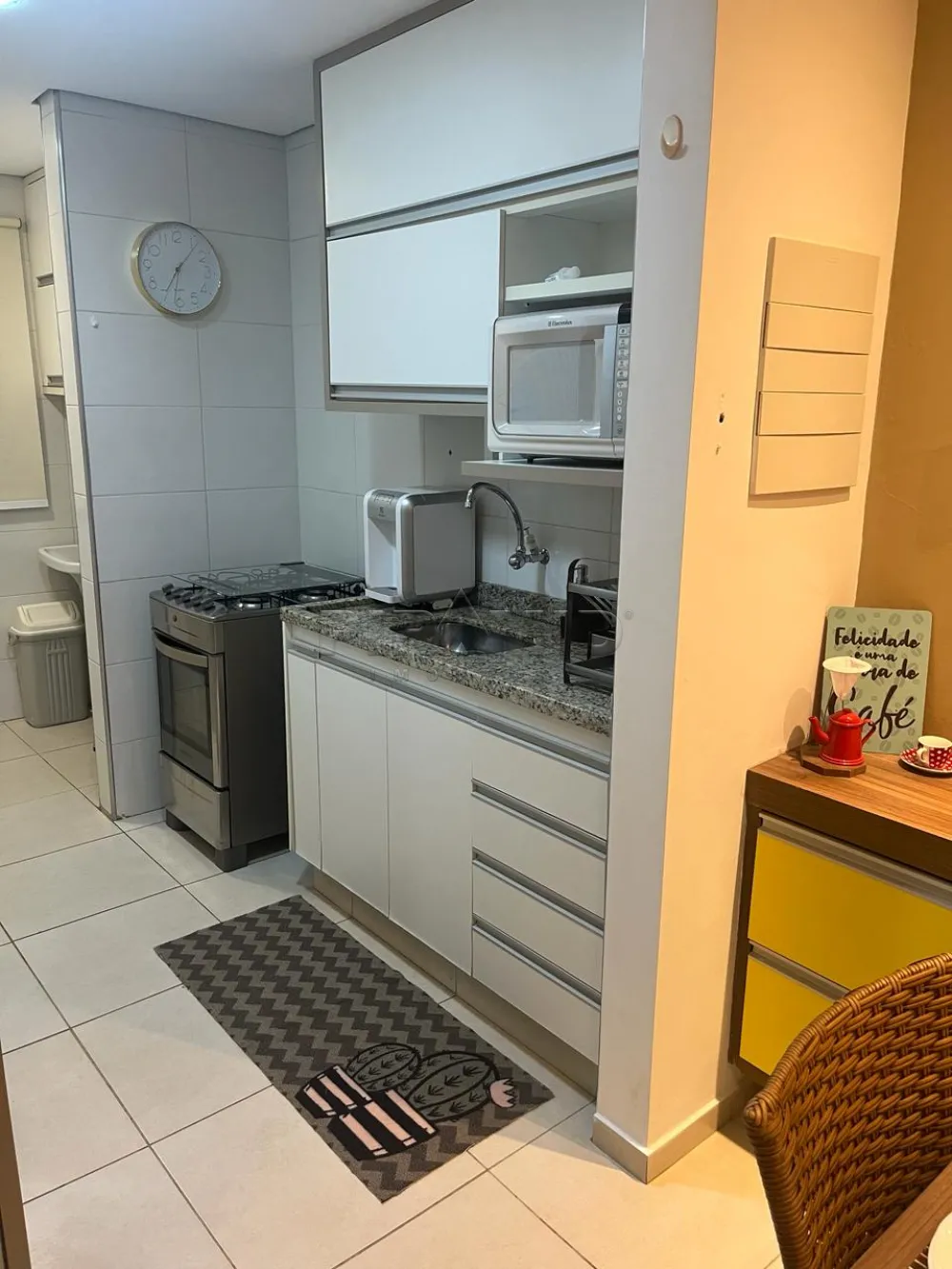 Alugar Apartamento / Padr&atilde;o em Ribeir&atilde;o Preto R$ 2.200,00 - Foto 15
