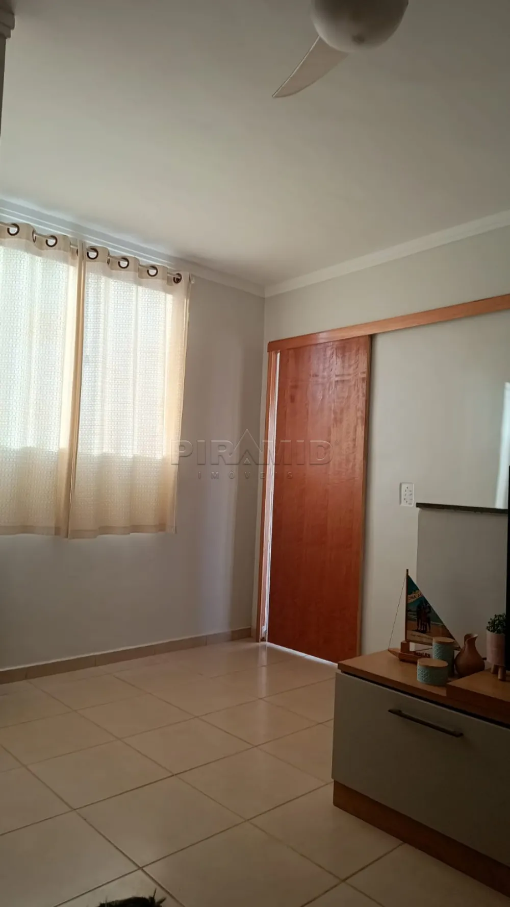 Alugar Apartamento / Cobertura em Ribeir&atilde;o Preto R$ 850,00 - Foto 11