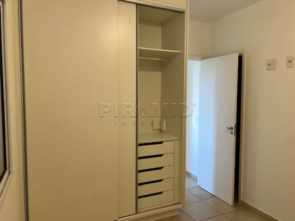 Alugar Apartamento / Padr&atilde;o em Ribeir&atilde;o Preto R$ 1.700,00 - Foto 4