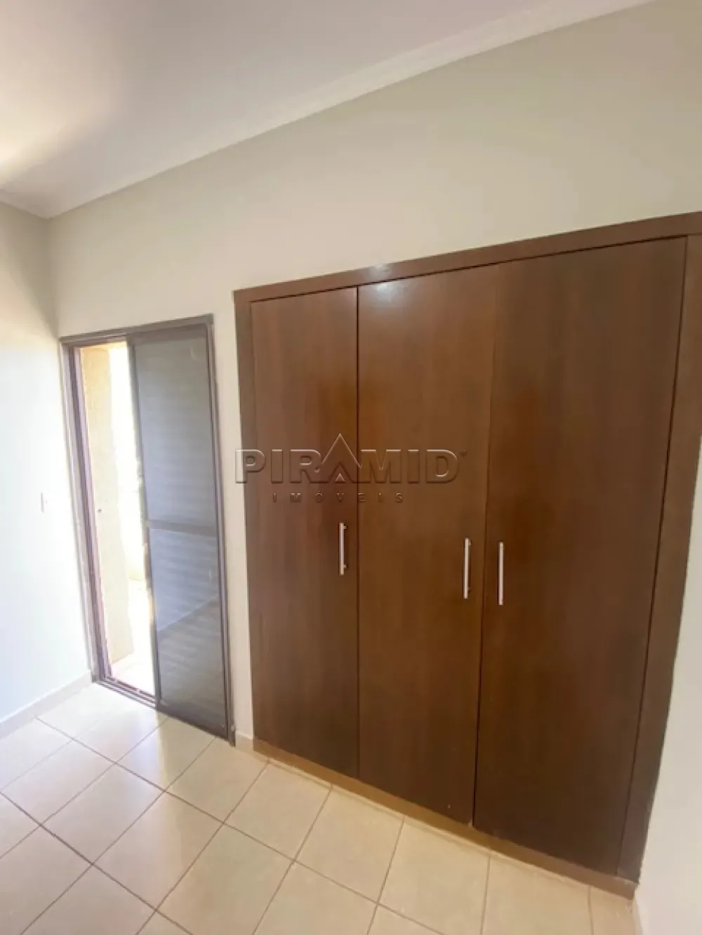 Alugar Apartamento / Padr&atilde;o em Ribeir&atilde;o Preto R$ 1.100,00 - Foto 7