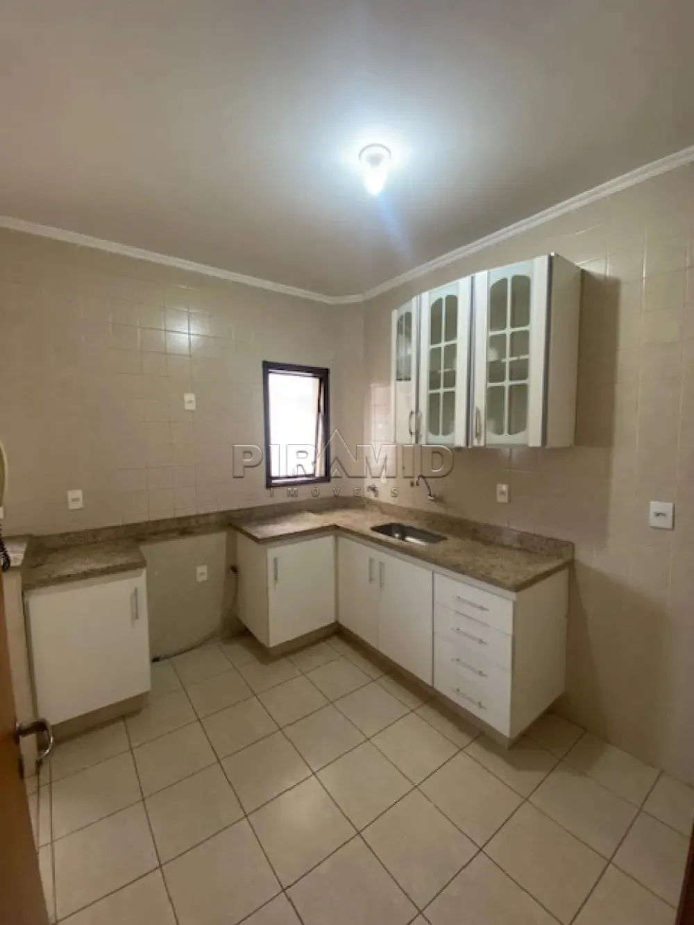 Alugar Apartamento / Padr&atilde;o em Ribeir&atilde;o Preto R$ 1.100,00 - Foto 8