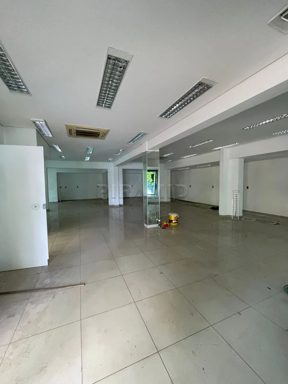 Alugar Comercial / Pr&eacute;dio em Ribeir&atilde;o Preto R$ 7.000,00 - Foto 3