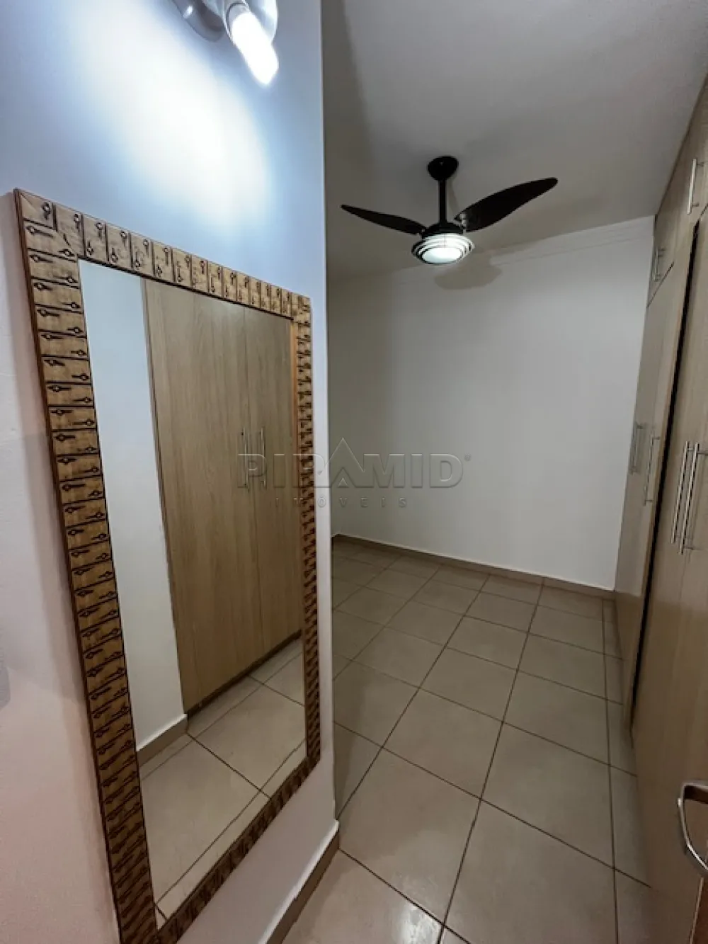 Alugar Apartamento / Padr&atilde;o em Ribeir&atilde;o Preto R$ 1.600,00 - Foto 12