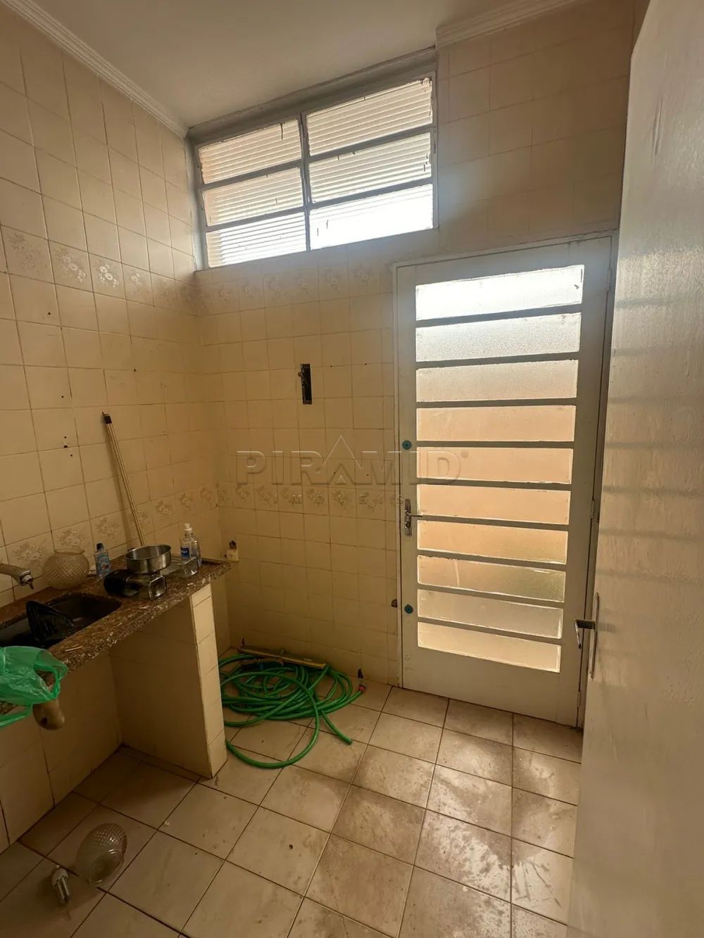 Alugar Comercial / Sal&atilde;o em Ribeir&atilde;o Preto R$ 3.300,00 - Foto 4