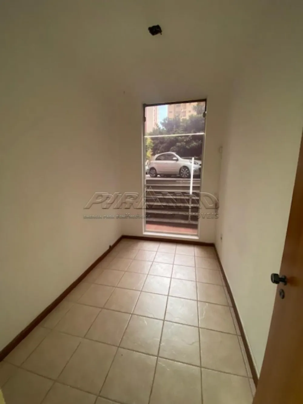 Alugar Comercial / Sala em Ribeir&atilde;o Preto R$ 500,00 - Foto 2
