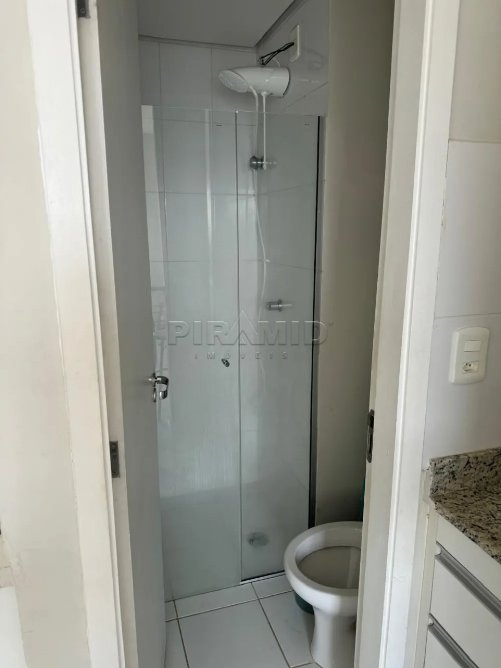 Alugar Apartamento / Padr&atilde;o em Ribeir&atilde;o Preto R$ 1.500,00 - Foto 5