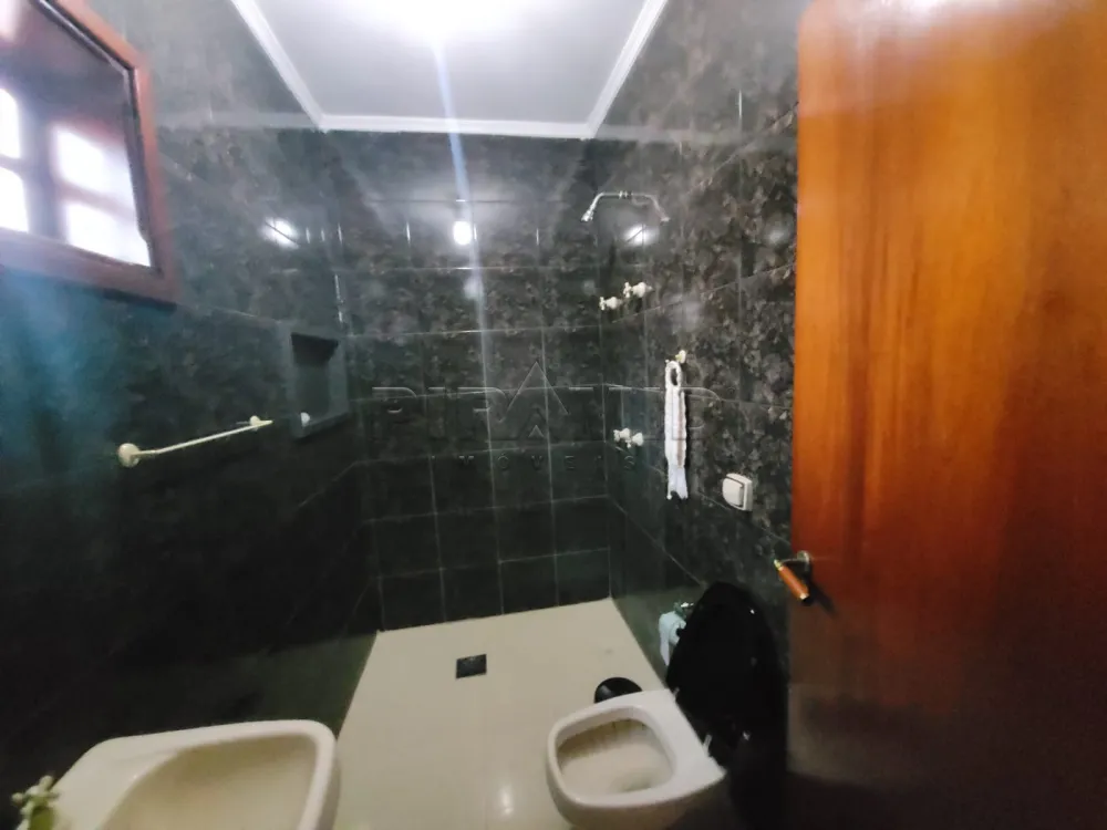Alugar Casa / Padr&atilde;o em Ribeir&atilde;o Preto R$ 1.800,00 - Foto 34