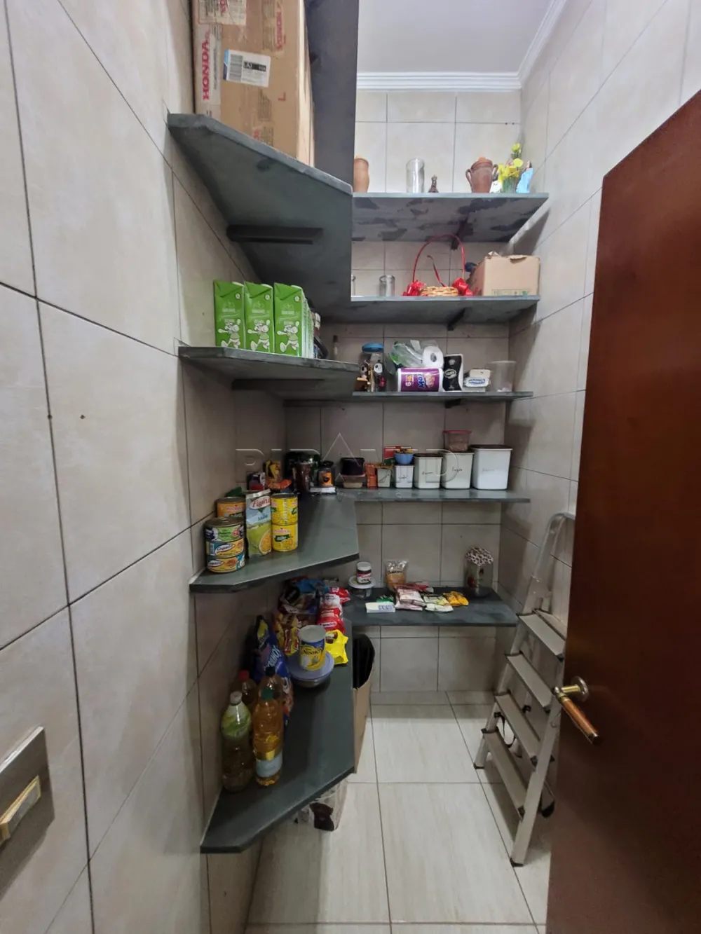 Alugar Casa / Padr&atilde;o em Ribeir&atilde;o Preto R$ 1.800,00 - Foto 48