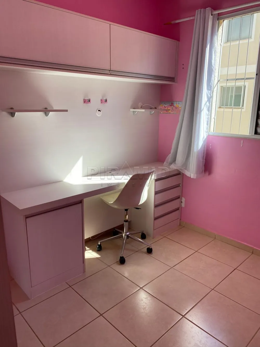 Alugar Apartamento / Padr&atilde;o em Ribeir&atilde;o Preto R$ 1.100,00 - Foto 4