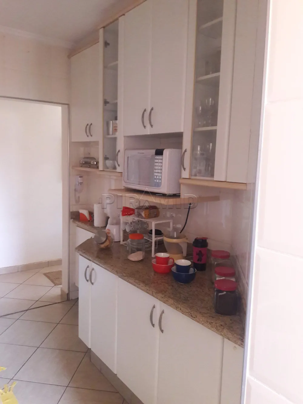 Alugar Apartamento / Padr&atilde;o em Ribeir&atilde;o Preto R$ 1.200,00 - Foto 21